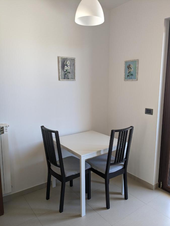 La Casa Dei Due Mari - Large Apartment With Parking Taranto Kültér fotó