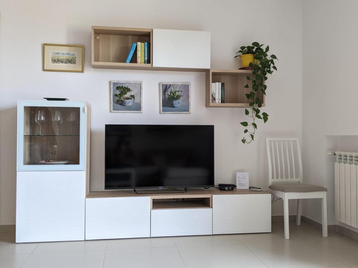 La Casa Dei Due Mari - Large Apartment With Parking Taranto Kültér fotó