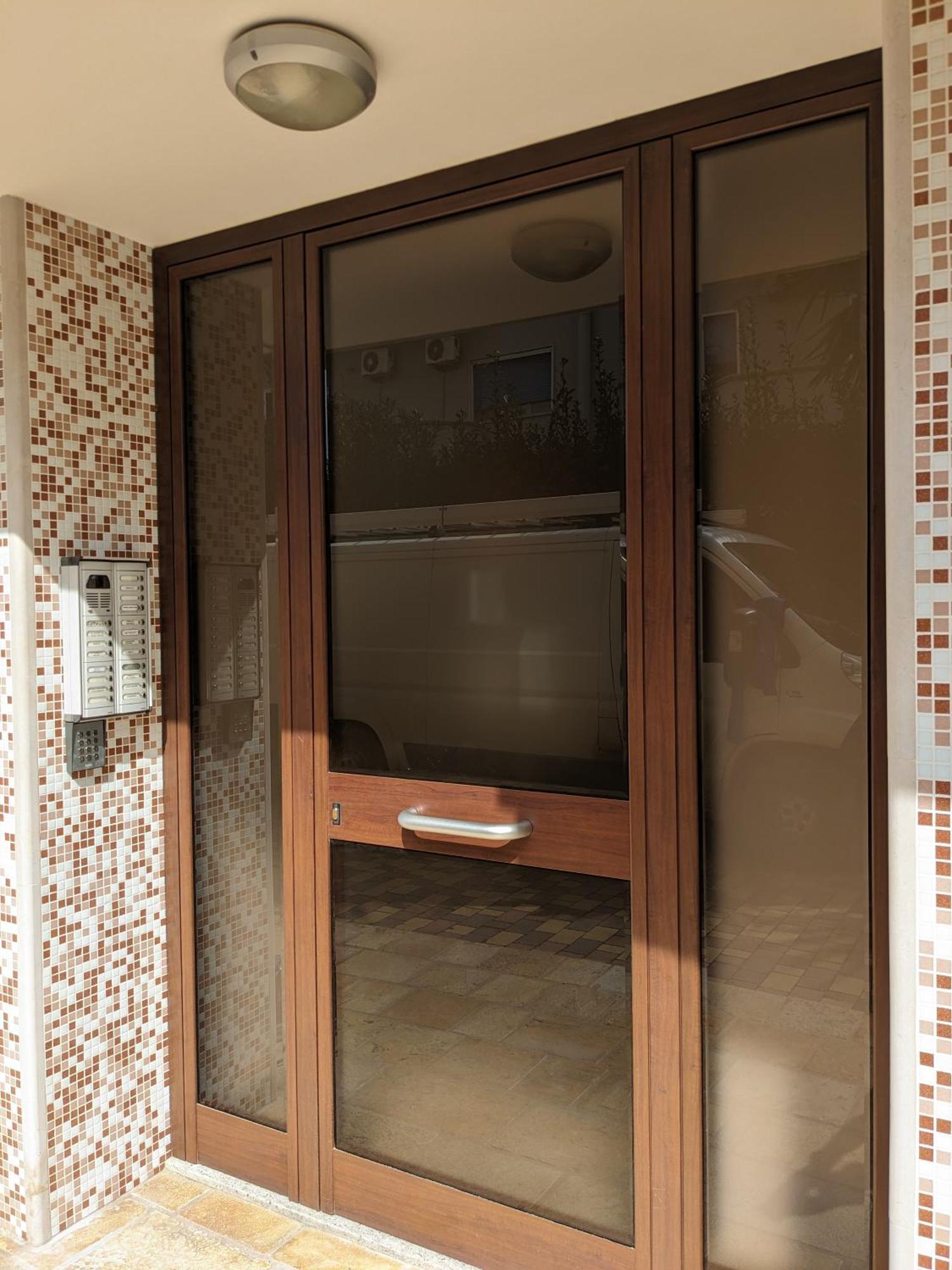 La Casa Dei Due Mari - Large Apartment With Parking Taranto Kültér fotó